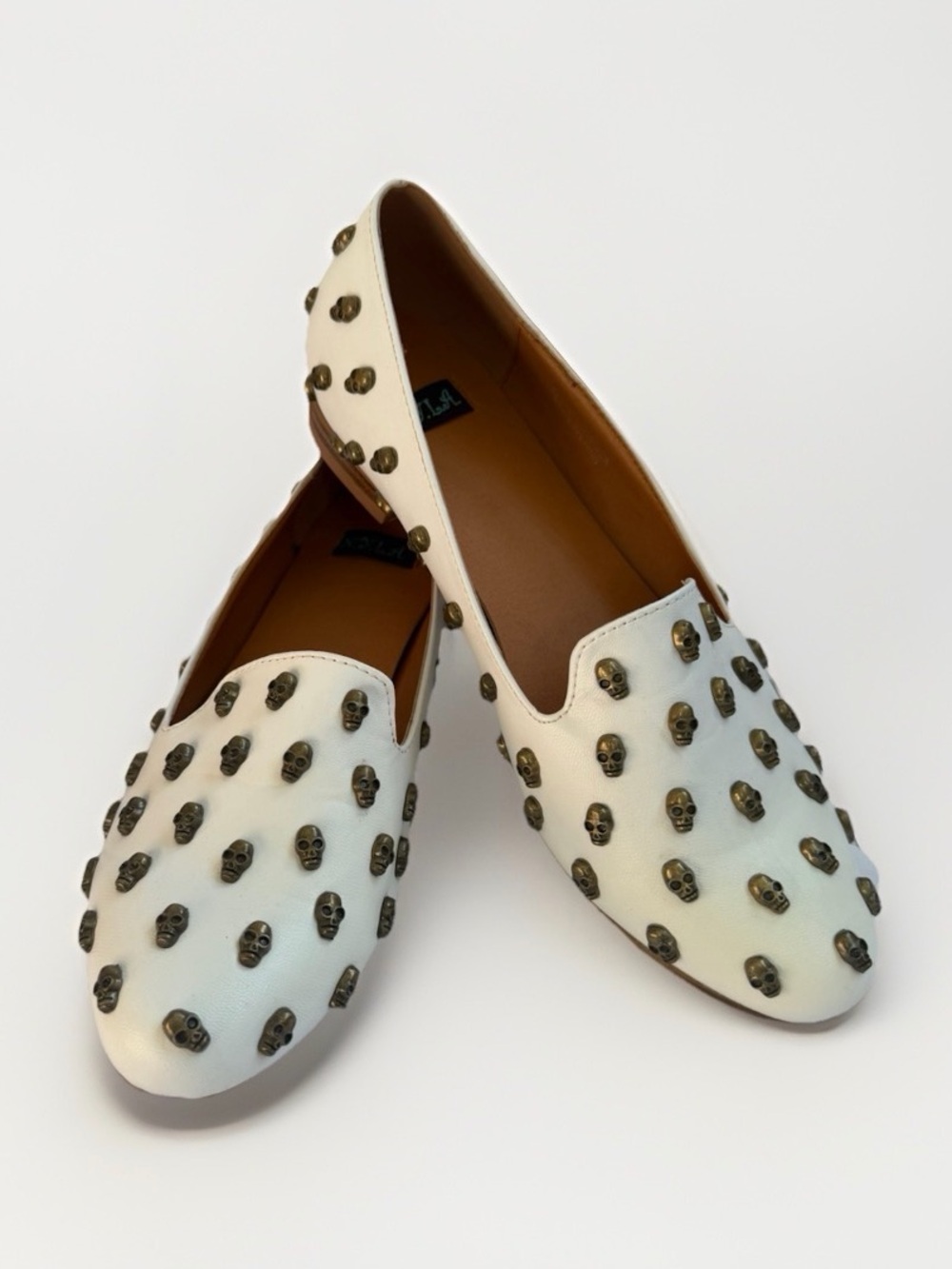 White Skullsies Brass Skull Studded Flats Loafers Goth Punk Grunge 8.5 N.Y.L.A.